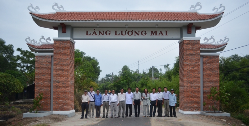 Đảng viên đi trước