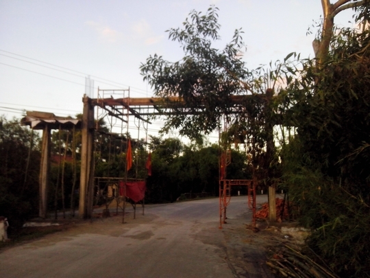 Hình ảnh xây dựng cổng Làng