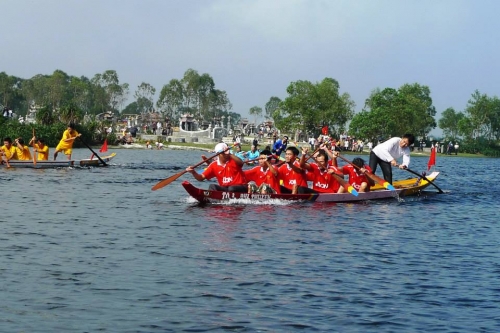 Hội đua thuyền quê tôi!!!