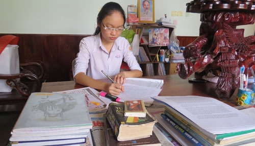 Gặp cô gái thủ khoa 59/60 điểm